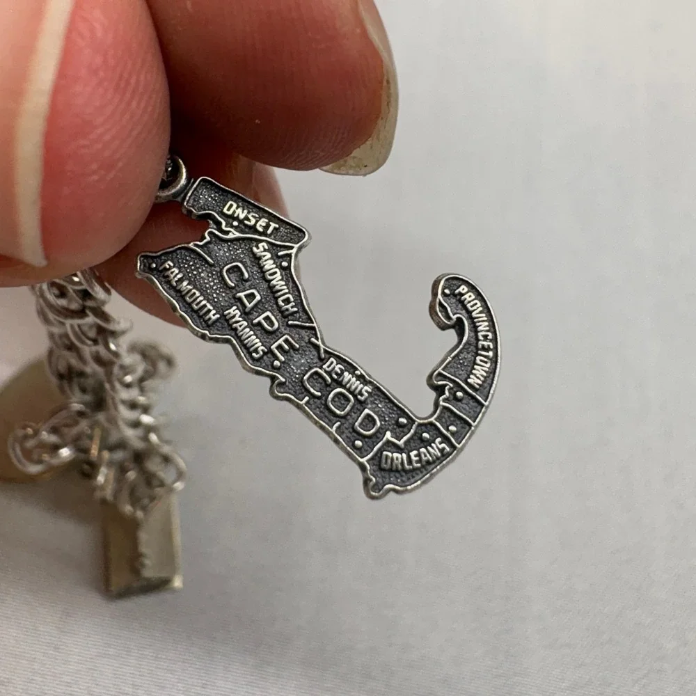 Vintage Sterling Silver Charm Bracelet 7in 4 charm Good Cape Cod Trapp Lodge